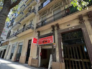 Local commercial à Consell de cent 87. Local comercial en excelente ubicación eixample