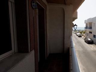 Piso en Calle viola 4. A tan solo 100 metros de la playa, en un par de minutos podrás e