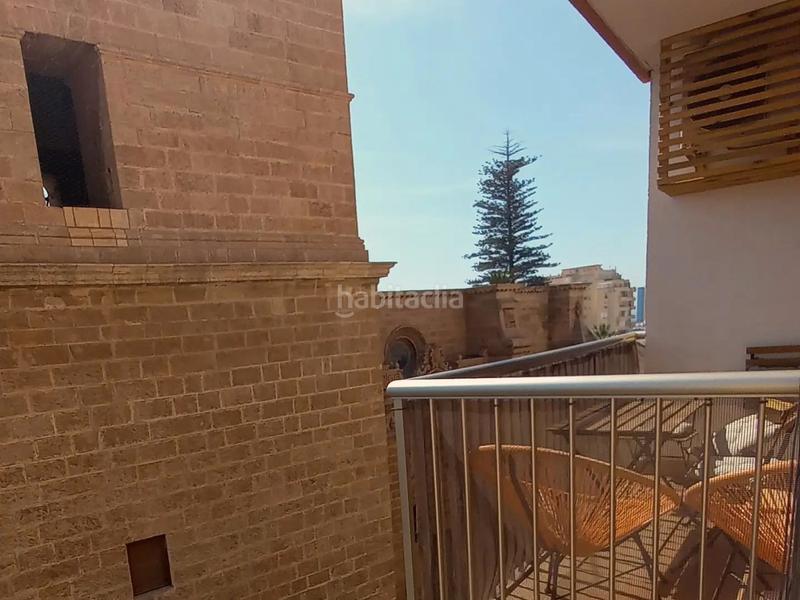 Foto 44d679e7-4f58-43fb-aa3d-58c410eb001e. Location appartement dans velazquez 4 dans Centro Almería