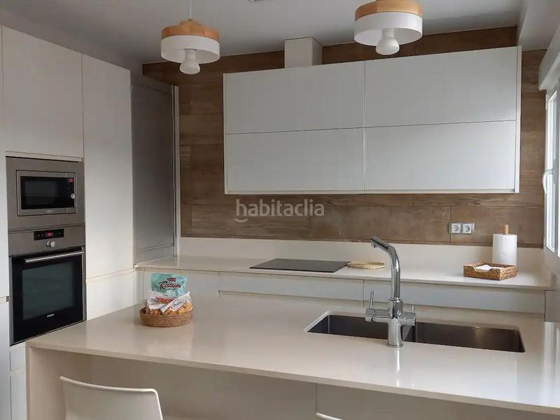 Foto 7c13d087-0d24-4a30-ab1d-6e97e46e2db2. Location appartement dans velazquez 4 dans Centro Almería