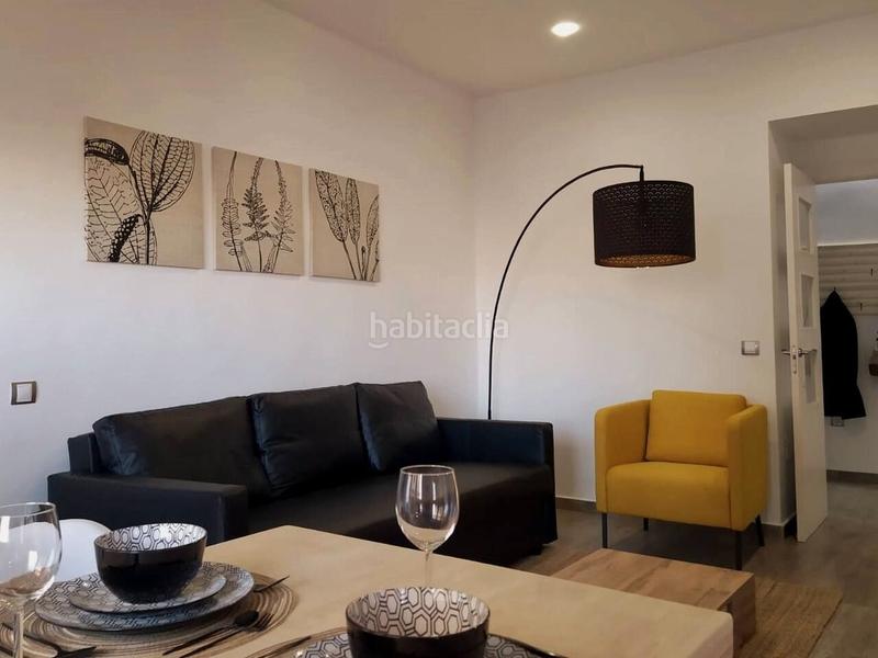 Foto a903e406-8bb3-4b5f-b3d1-d303507975de. Location appartement dans velazquez 4 dans Centro Almería