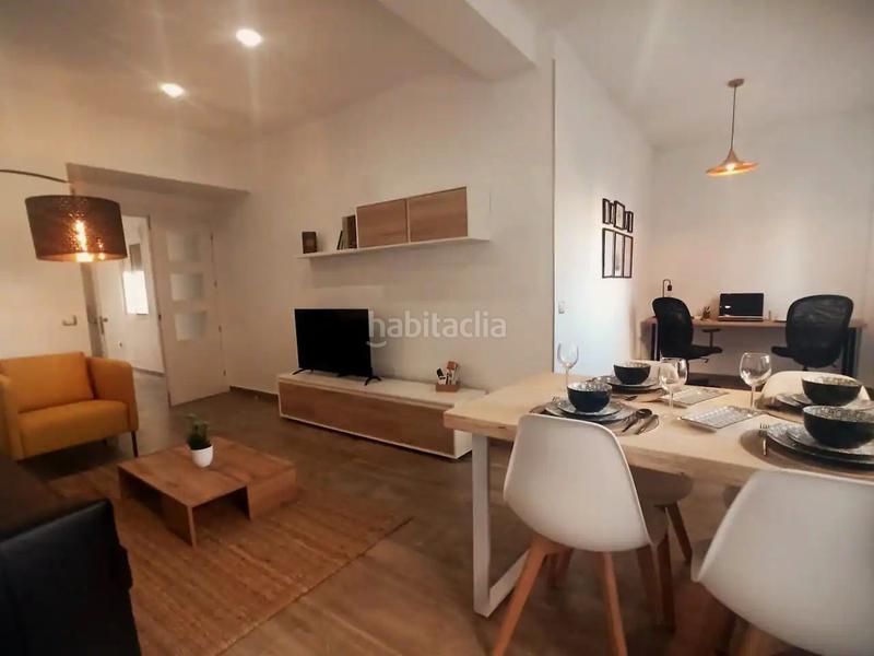 Foto bd352262-d65e-4159-a01a-5ad3c2929914. Location appartement dans velazquez 4 dans Centro Almería