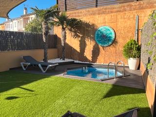 Reihenhaus in Bruguerol 4. Vivienda adosada cantonera en zona muy tranquila
