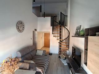 Dúplex en Joan alsina 2. Precioso atico duplex cerca de la nueva clinica girona y el cort