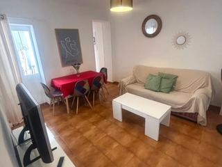 Location Appartement à Calle san juan 28. Alquiler piso 4 habitaciones junto a universidad