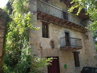 Maison à Vial camino 2. Casa con terreno en santiago de tudela (villasana de mena, burgo