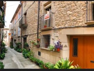 Maison jumelée à Raval de les flors 0. Casa en vinaixa