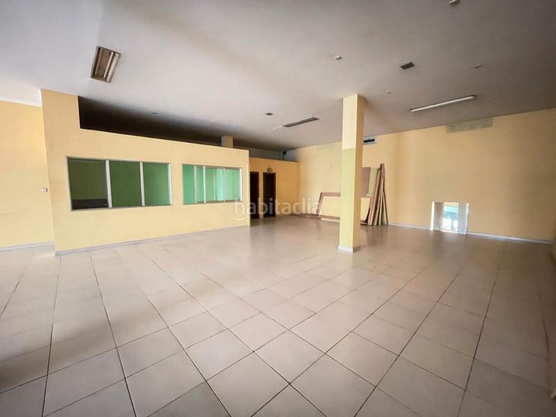 Foto 0e2fdd9a-6613-4f42-a835-7a3bc4d0513c. Alquiler local comercial en avenida de galicia 39 local en alquiler en Ponferrada
