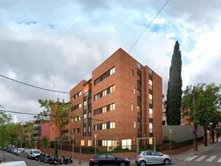Casa adosada en Passeig universal 12. Apartamento en lhorta guinardo con terraza