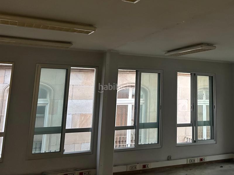 Foto bfd3f251-ff2c-476b-a8a5-ebdcb07b27bc. Location bureau dans porta do sol 7 dans Casco Vello Vigo