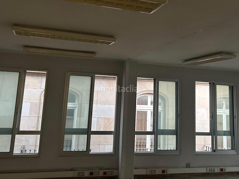 Foto f7d1ca63-643a-4c91-84d1-a72dccff0ce6. Location bureau dans porta do sol 7 dans Casco Vello Vigo