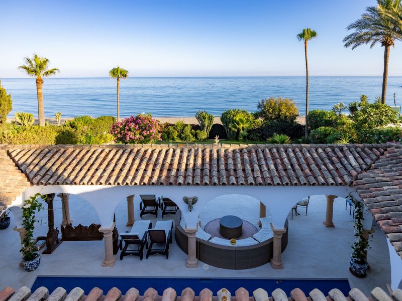 Foto 28200e69-ec2b-4929-9603-ba425eb94ca6. Alquiler casa en calle de la playa 3007 en Cabopino - Artola Marbella