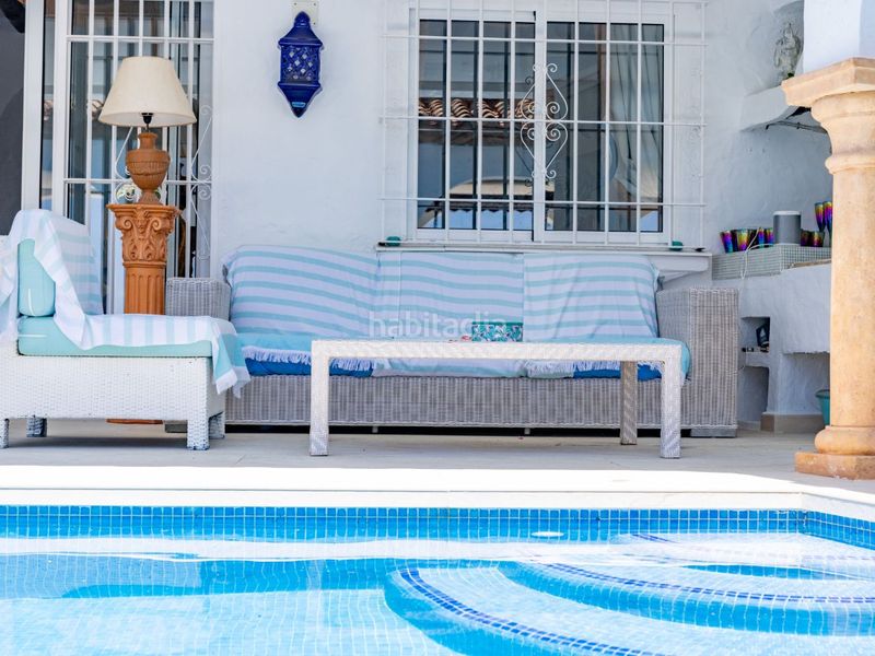 Foto 332770cf-b875-487a-8131-1f97bb6f0411. Alquiler casa en calle de la playa 3007 en Cabopino - Artola Marbella