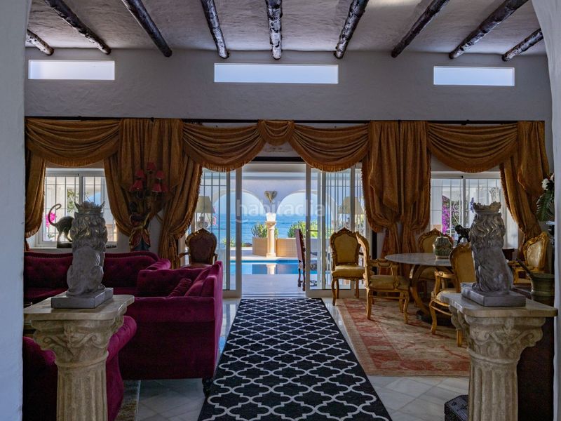 Foto 50ffcf88-5b16-498b-a47b-079e5fdc7b52. Alquiler casa en calle de la playa 3007 en Cabopino - Artola Marbella