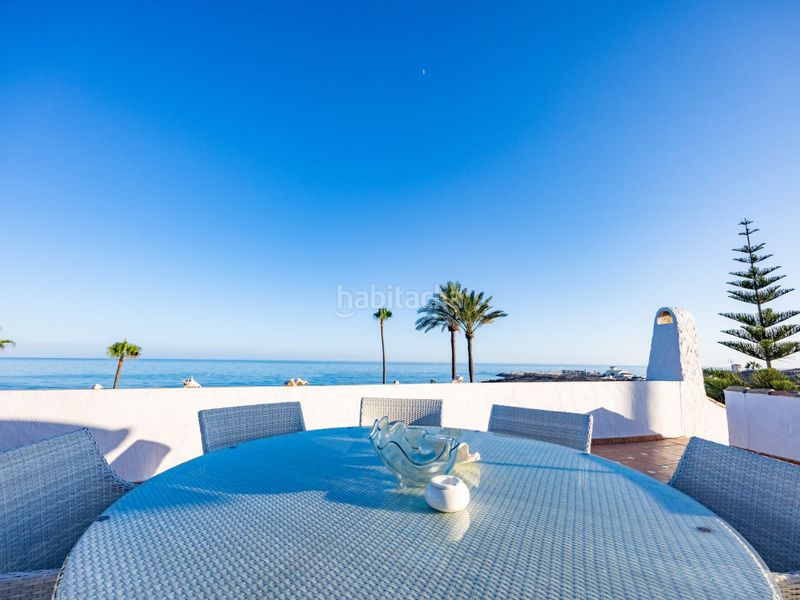 Foto 74fc52f9-534f-4ff2-8b99-d361b8ffbd5f. Alquiler casa en calle de la playa 3007 en Cabopino - Artola Marbella