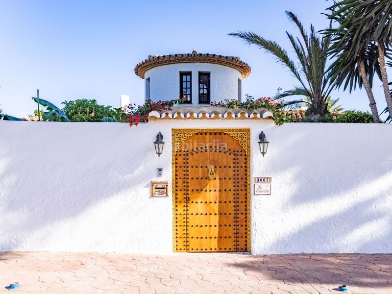 Foto 79bdea18-9e77-4b47-b997-2a8bdfc93558. Alquiler casa en calle de la playa 3007 en Cabopino - Artola Marbella