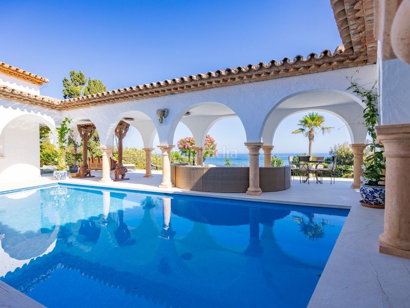 Foto 993a9fb9-3fda-4023-b120-83e9cd43b9f0. Alquiler casa en calle de la playa 3007 en Cabopino - Artola Marbella