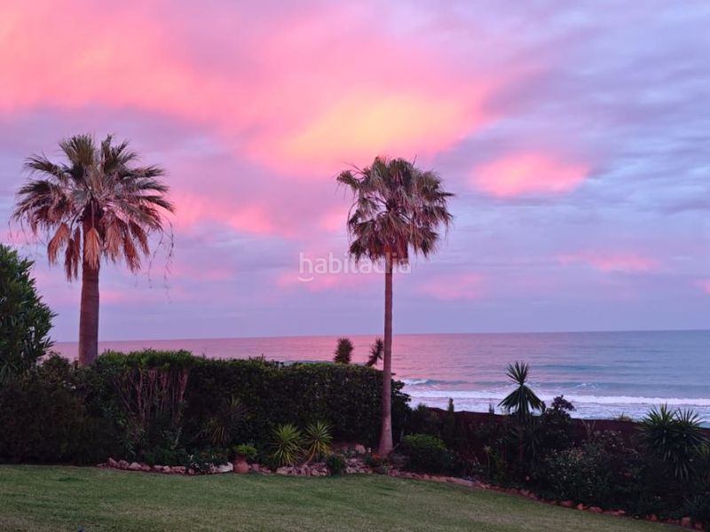 Foto d5b319e3-6187-47e8-bf22-e5d5cf77d559. Alquiler casa en calle de la playa 3007 en Cabopino - Artola Marbella