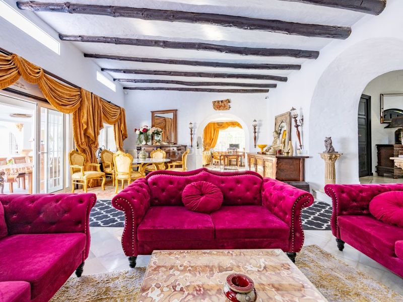 Foto db9db063-5c77-485e-912a-399ee1a3c808. Alquiler casa en calle de la playa 3007 en Cabopino - Artola Marbella