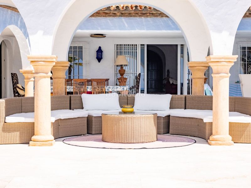 Foto e77bfb4a-076f-41fd-bbdc-8cb52fb065da. Alquiler casa en calle de la playa 3007 en Cabopino - Artola Marbella