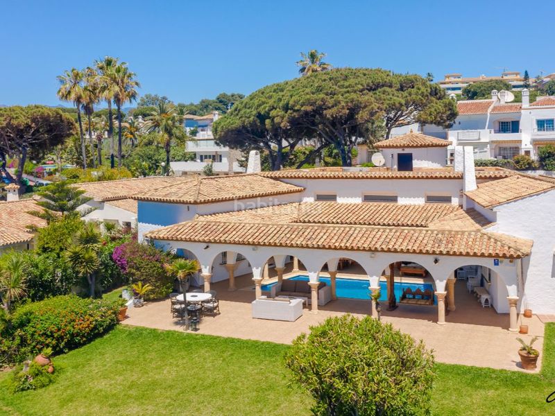 Foto fcb0b45b-1ee1-472a-9ffd-fe4963c3b44c. Alquiler casa en calle de la playa 3007 en Cabopino - Artola Marbella