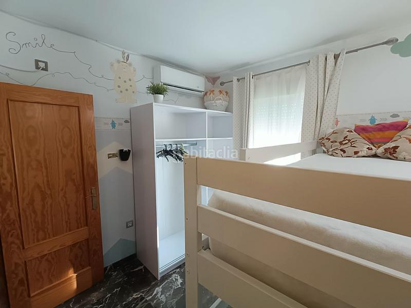 Foto 1cfc6f00-49b8-4e5a-874a-0f2adb689ca8. Ático en castaño 50 tranquilo y amplio ático-duplex entre el mar y la vegetación en Fuengirola
