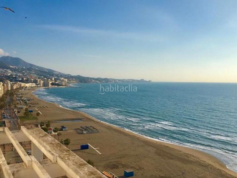 Foto dc82cdeb-e9ec-4250-ad99-0322d3cbf6a3. Ático en castaño 50 tranquilo y amplio ático-duplex entre el mar y la vegetación en Fuengirola