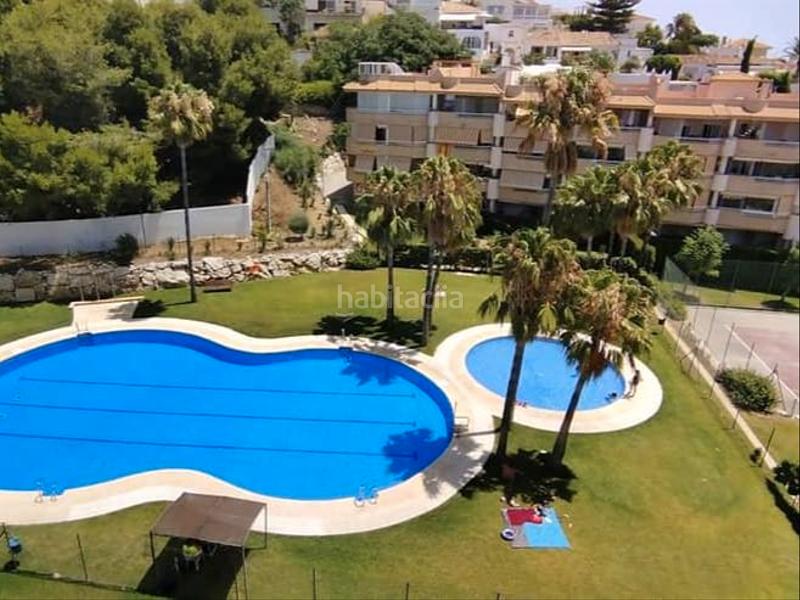 Foto fc1fdd0b-e78d-4973-ae55-5a72e466a362. Ático en castaño 50 tranquilo y amplio ático-duplex entre el mar y la vegetación en Fuengirola