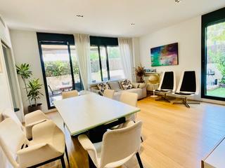 Appartement à Pere calders 23. Bajo único en vollpalleres, como nuevo