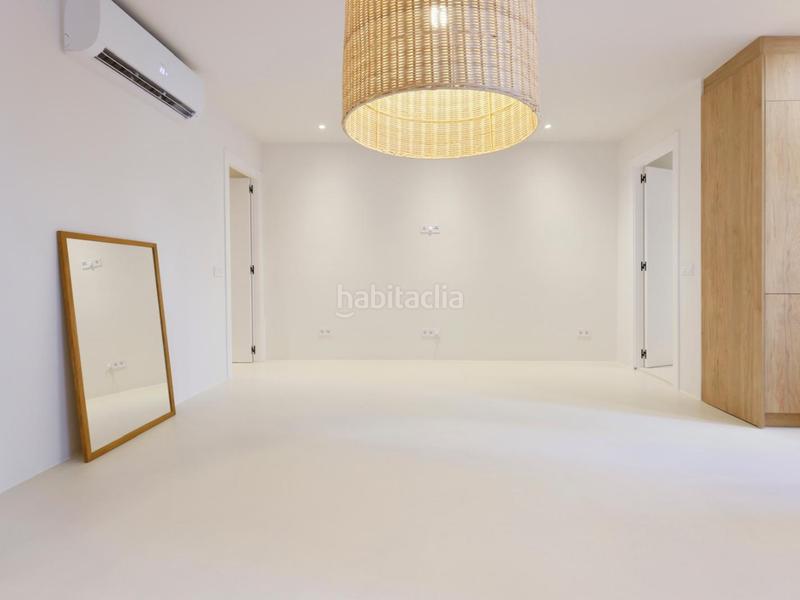 Foto 1f8584e3-3368-4e65-923d-82ec86f3189f. Piso en varsovia 69 oportunidad en horta-Guinardó con terraza de 30m² en Barcelona