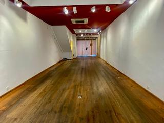 Umzug Geschäftsraum in Canonge baranera 67. Se traspasa local comercial en badalona centro