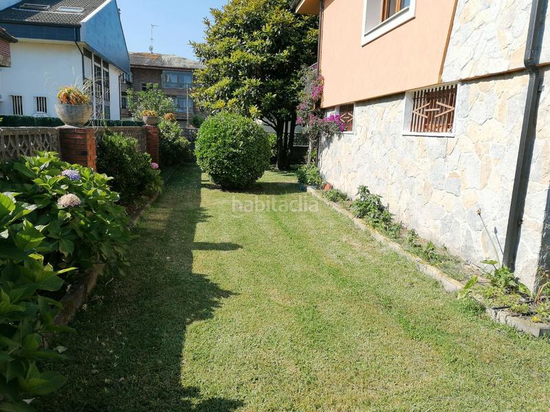 Foto 608a0fe2-aaf6-4e4a-a559-9faa66137593. Chalet en avenida de berria primera avenida 21 situada en la villa y a escasos metros de una de la mejores playas de cantabria , la playa de berria en Santoña