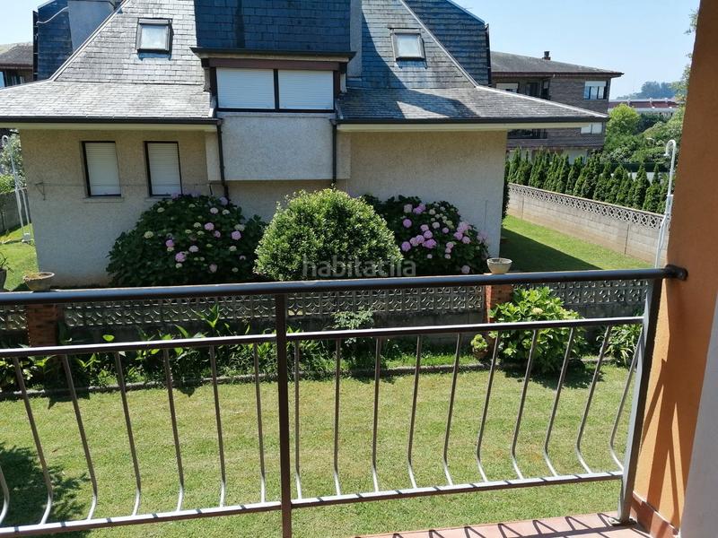 Foto 67a96fab-8c3c-4726-9e11-1f3c5cb4dea2. Chalet en avenida de berria primera avenida 21 situada en la villa y a escasos metros de una de la mejores playas de cantabria , la playa de berria en Santoña