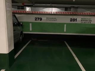 Aparcament cotxe a Vilardell 20. Plaza de parking coche