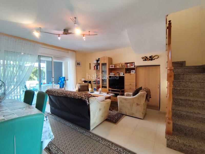 Foto 5df32267-e290-4169-af12-0c50e45485e1. Casa en avinguda de la diversitat 100 chalet adosado en el centro de miami en Miami Platja