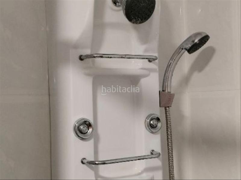 Foto bafbe934-3e4b-4710-9e8d-ec360de90c2f. Piso en carrer blas infante 10 piso con gran terraza en Montmeló