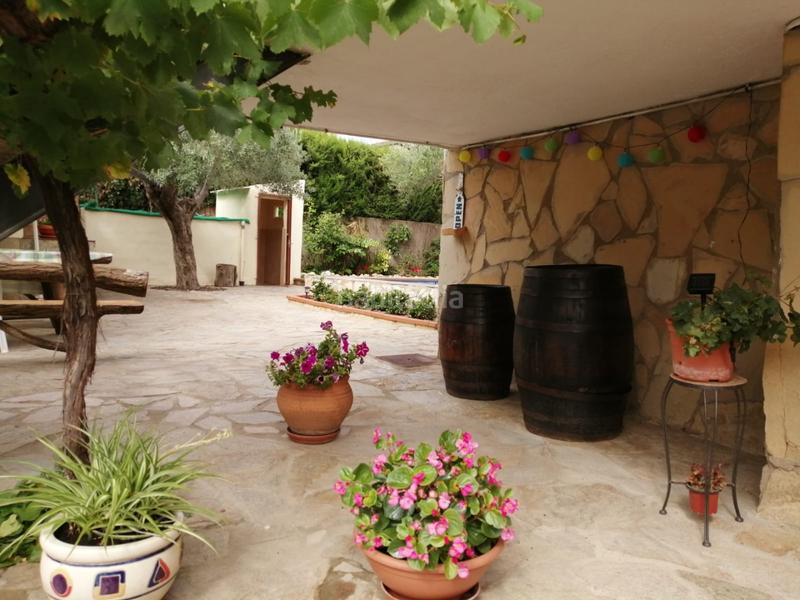 Foto 36c91dd1-4e31-443f-86a7-e1a9fab0df3f. Chalet en carrer la puda montserrat 15 casa independiente con piscina y barbacoa en Esparreguera