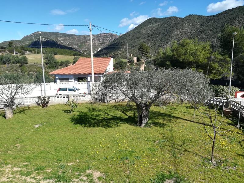Foto d00f184e-8e6b-4402-995f-23111b679f6d. Chalet en carrer la puda montserrat 15 casa independiente con piscina y barbacoa en Esparreguera