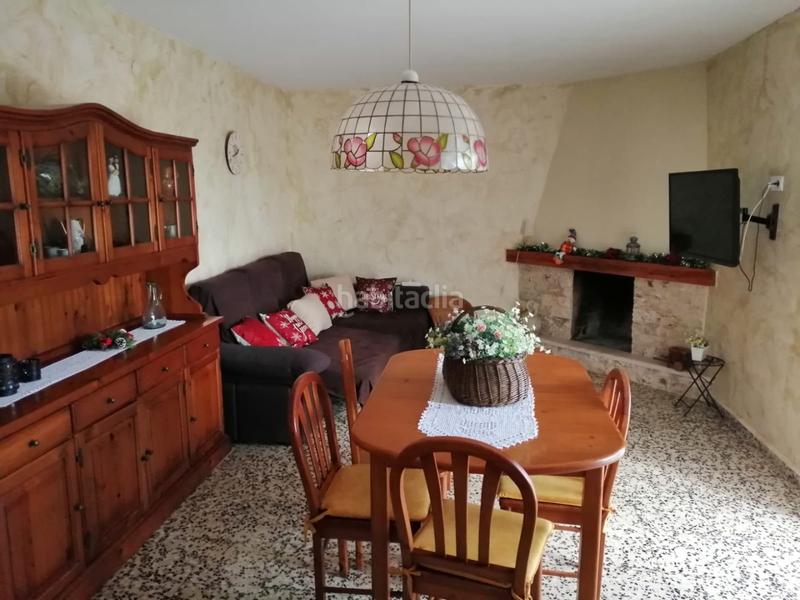Foto e72518aa-0808-4427-91c3-45862d321089. Chalet en carrer la puda montserrat 15 casa independiente con piscina y barbacoa en Esparreguera
