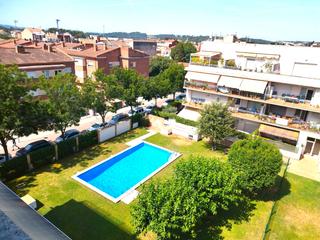 Duplex à Carrer de la mare de déu del pilar 53. Duplex con piscina