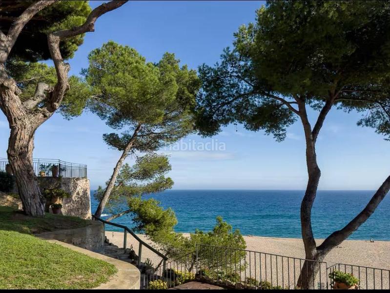 Foto cb8c027e-f5d0-4843-b5ef-4809d8d17e93. Apartamento en punta rocosa 14 apartamento de lujo primera línea de playa en Platja d´Aro