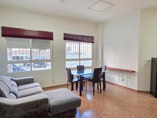 Miete Etagenwohnung in Carrer de la constitució 47a. Vivienda ubicada en zona céntrica de torrente