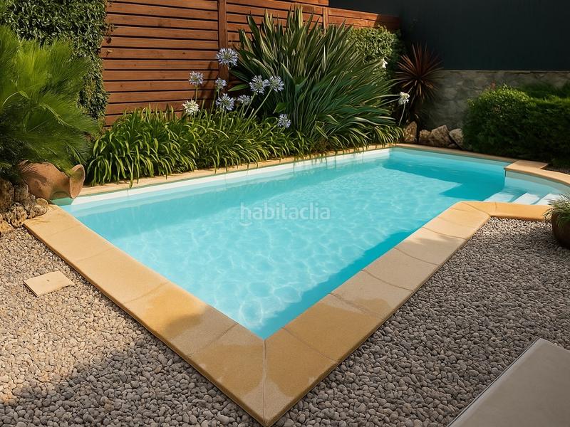 Foto 49c126a6-4b49-4159-a97e-37bf3bf6464b. Casa adosada en salvador espriu 1 "casa exclusiva con piscina, jardín, buhardilla y máxima seguridad" en Ripollet