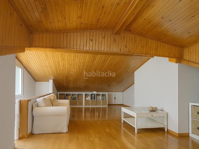 Foto d1da0686-42c9-4e2f-b2da-84cf63275111. Casa adosada en salvador espriu 1 "casa exclusiva con piscina, jardín, buhardilla y máxima seguridad" en Ripollet