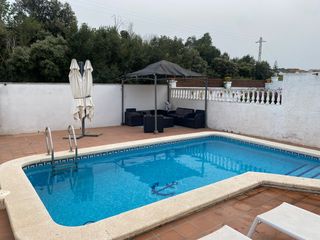 Maison jumelée à Carrer del pedraforca 42. Preciosa vivienda unifamiliar