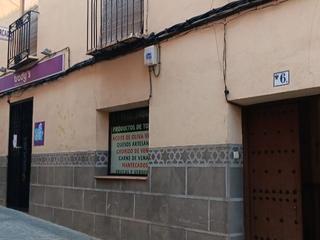 Casa a San cipriano 6. Oportunidad única en el casco de toledo