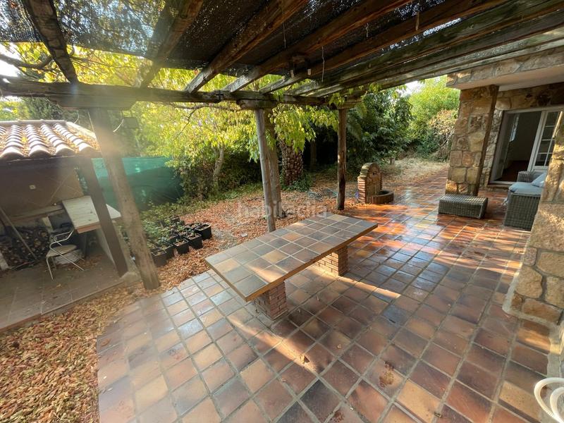 Foto 53549149-b05c-476a-b4b8-3c6756e1d27e. Chalet en calle de los álamos 5 impresionante chalet en Serranillos del Valle