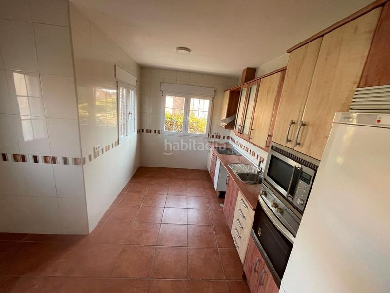 Foto bbc14ac4-989f-4852-9d3f-3c41ad862517. Chalet en calle de los álamos 5 impresionante chalet en Serranillos del Valle