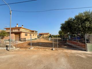 Terreno residencial en Carrer garrotxa 1. Parcela urbana de 345m2 en zona muy tranquila de navata. terreno