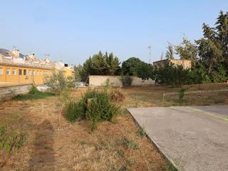 Terreno residencial en Monte espejo 3. Terreno urbano de 900 m2